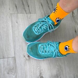 Hoka | Bondi 7 teal pastel blue sporty activewear running sneakers | WMS 9